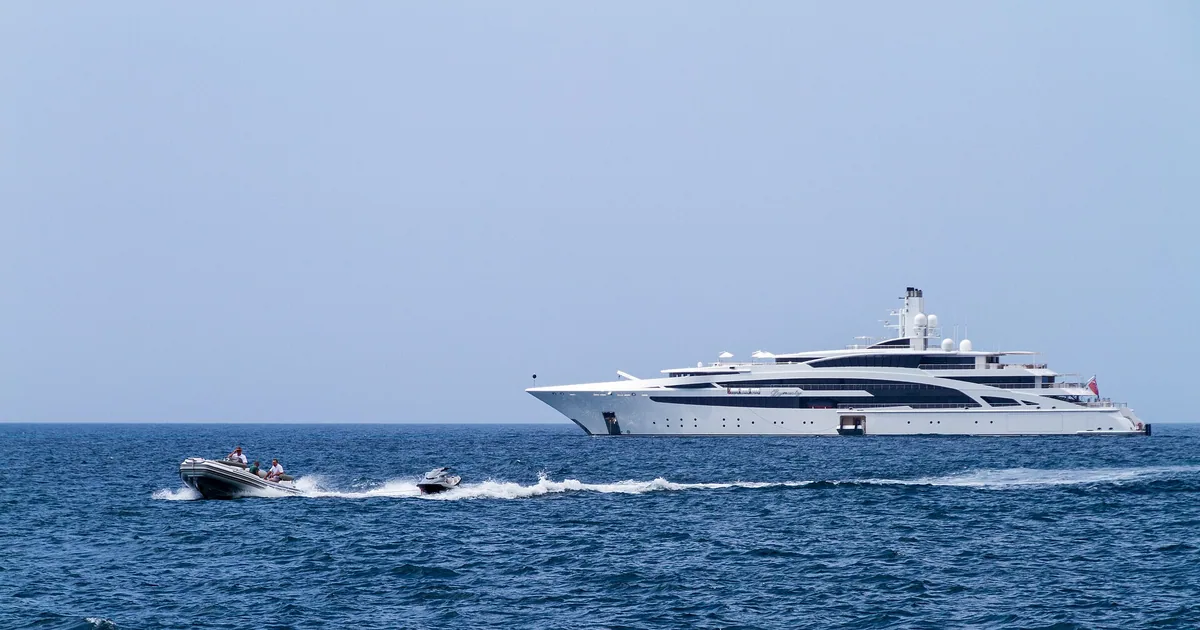 Dynasty yacht, Costa del Sol — Cabopino, 2026 guide