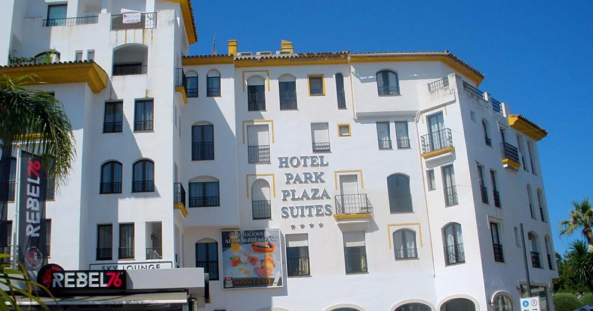 Marbella - Puerto Banús, Hotel Park Plaza Suites — Deposit Policies, 2026 guide