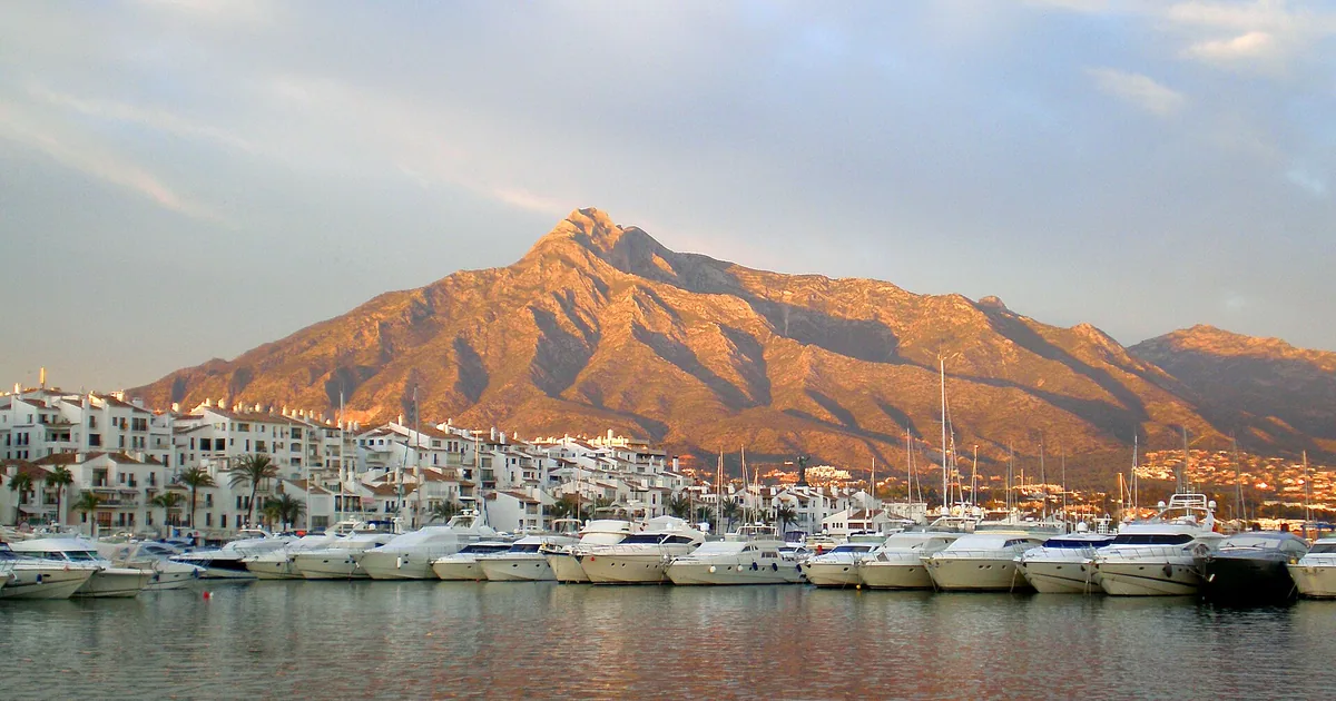 La marina de Puerto Banús — Puerto Banús F1 Weekend, 2026 guide