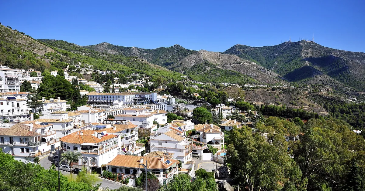 Vistas Desde Mirador Julián Núñez Andreu, Costa del Sol — Marbella Rooftops, 2026 guide
